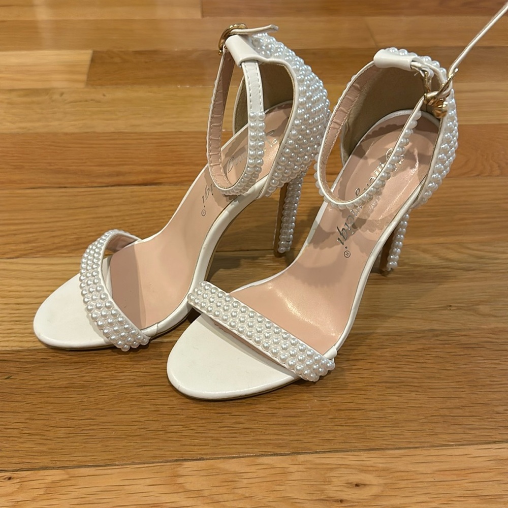 Pearl 4in heels